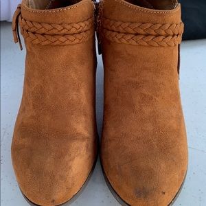 Tan boots for girls